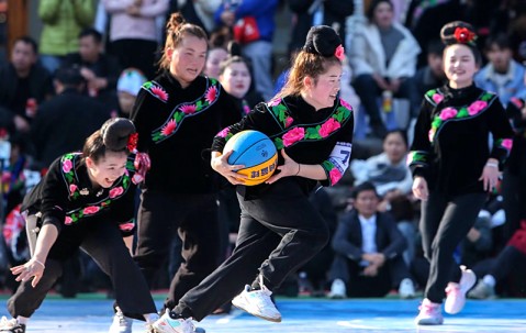 辽宁本钢训练开放日，赛前强势反弹引欢呼，欧超杯在即，医务组通报恢复-开云体育官网